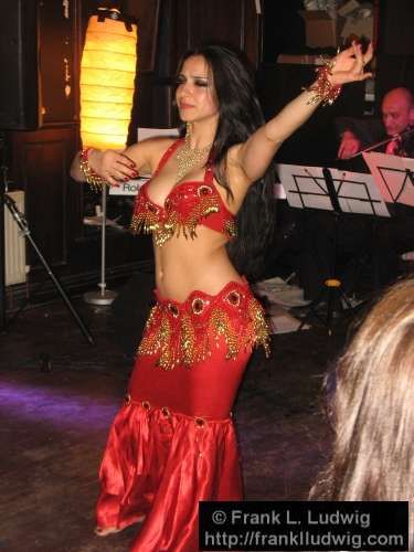 Bellydancing in McGarrigle's
